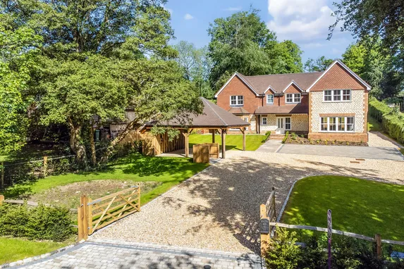 Wellhouse Road, Beech, GU34