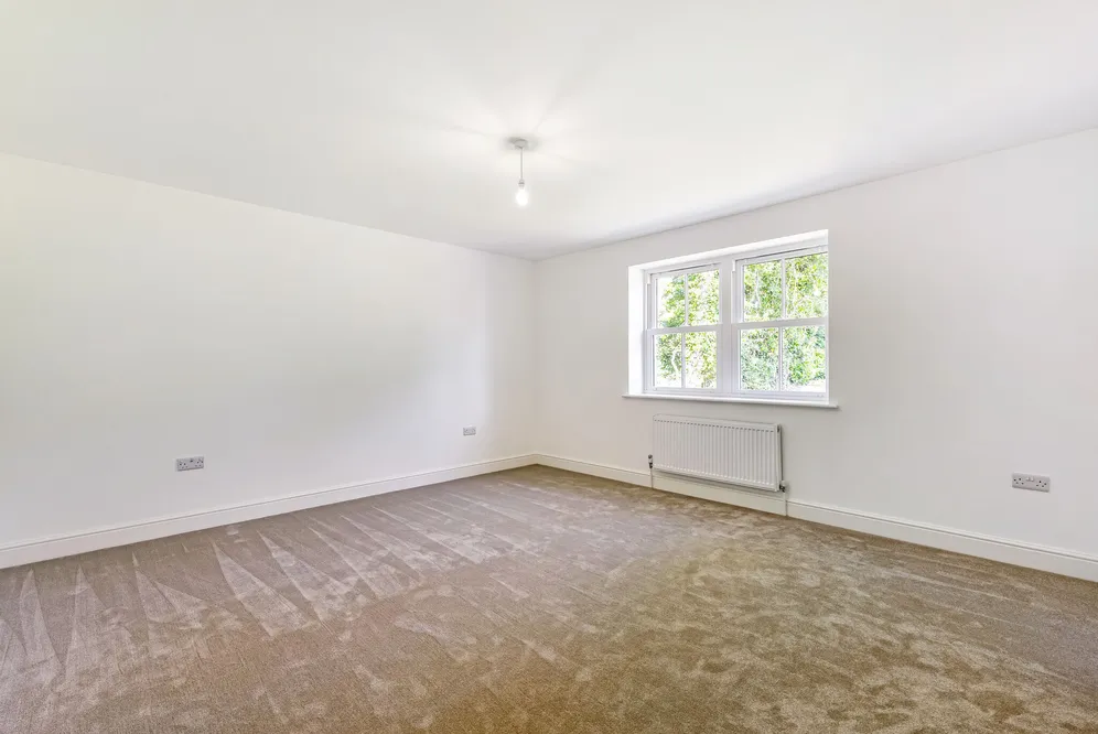 Wellhouse Road, Beech, GU34 photo 9