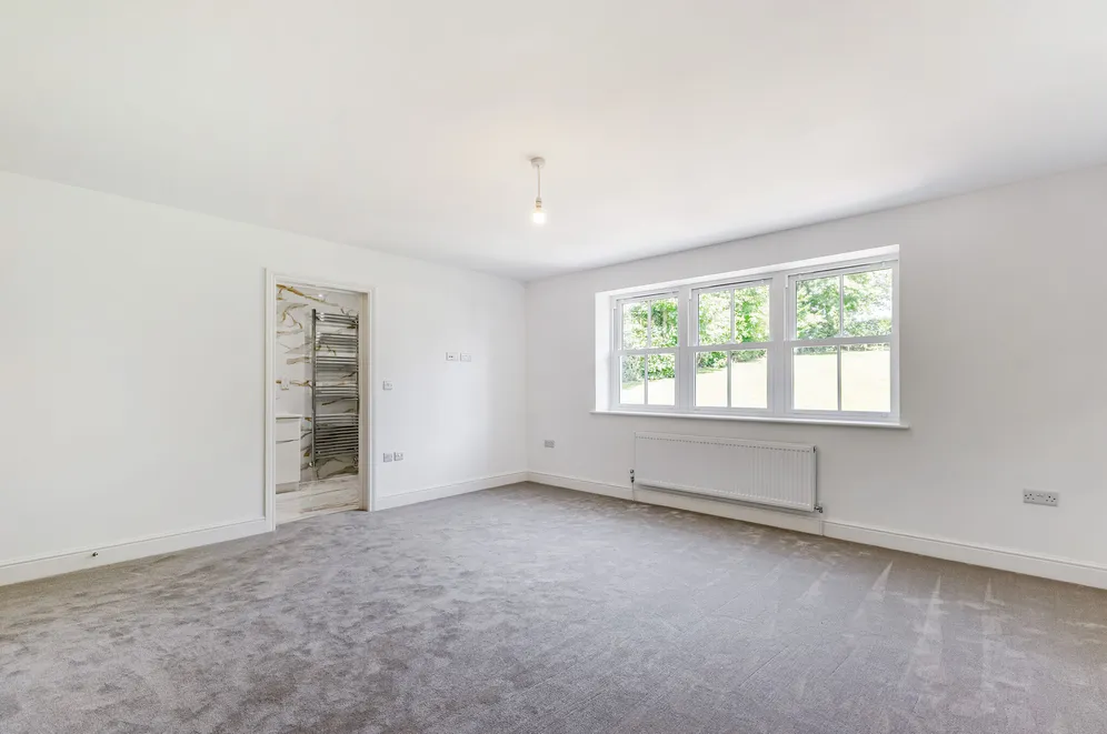Wellhouse Road, Beech, GU34 photo 12