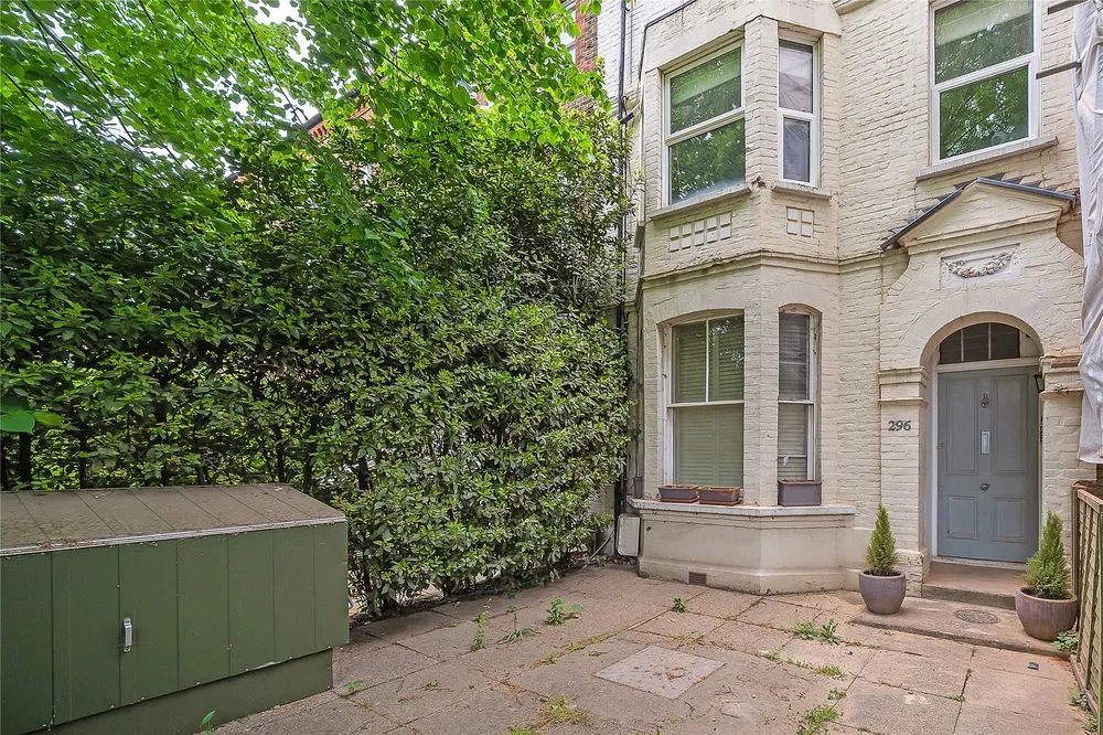 Trinity Road, Wandsworth, London, SW18