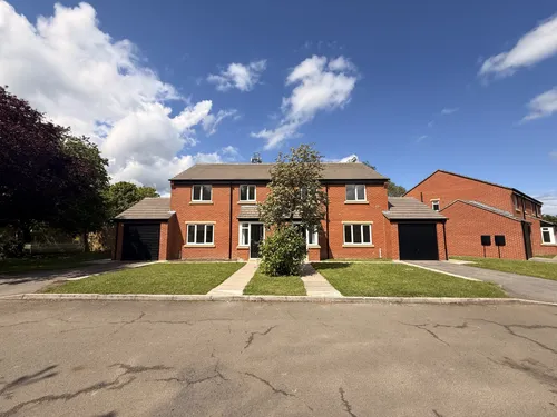 White Rose Close, Linton On Ouse, YORKphoto