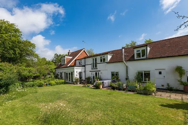 Plumpton Green, Lewes, BN7 photo 1