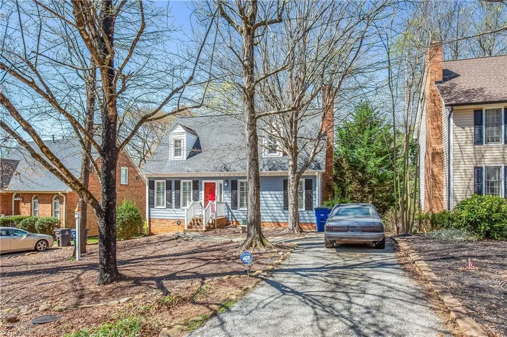 4104 Moss Brook Dr, Winston Salem, NC 27127