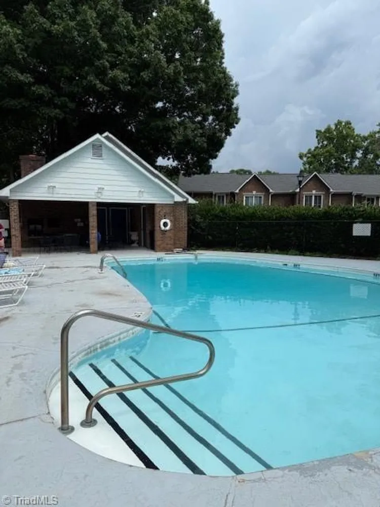 4104 Moss Brook Dr, Winston Salem, NC 27127
