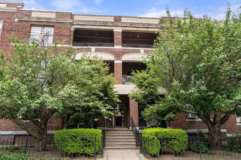 317 Summit Ave, Boston, MA 02135
