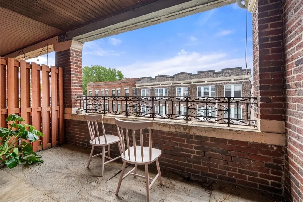 317 Summit Ave, Boston, MA 02135