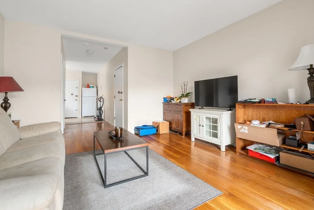 317 Summit Ave, Boston, MA 02135