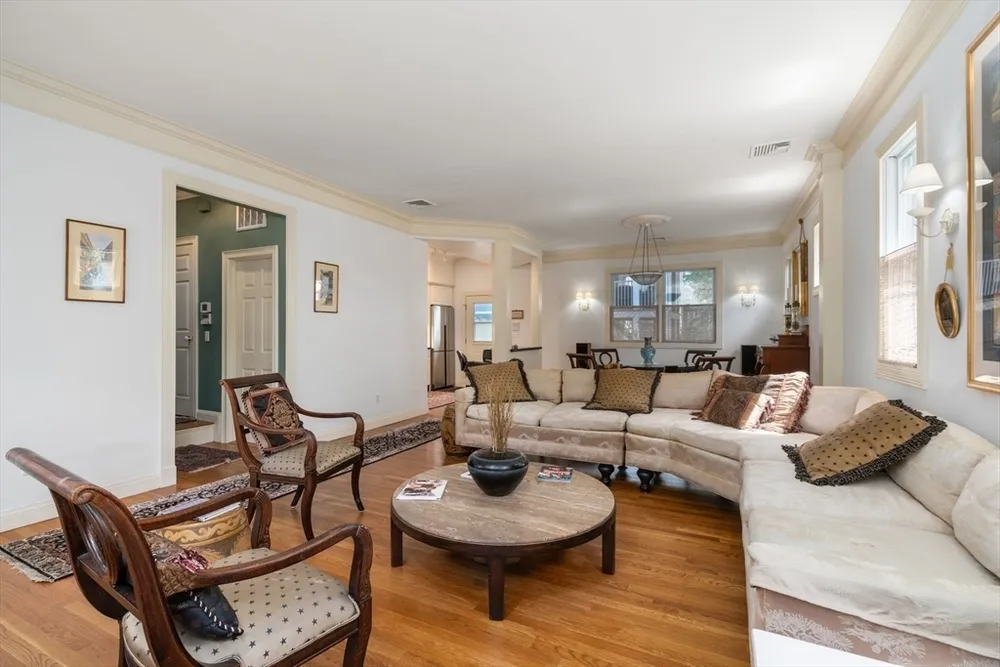 70 Victoria St, Somerville, MA 02144