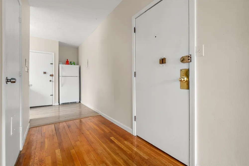 317 Summit Ave, Boston, MA 02135