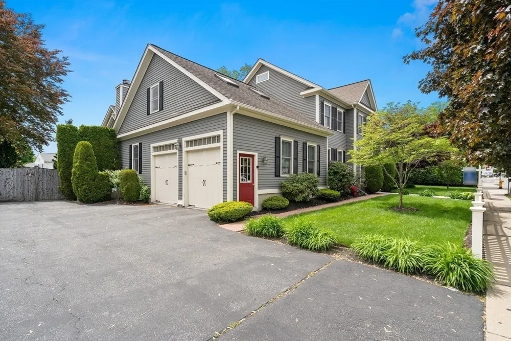 308 Brighton St, Belmont, MA 02478