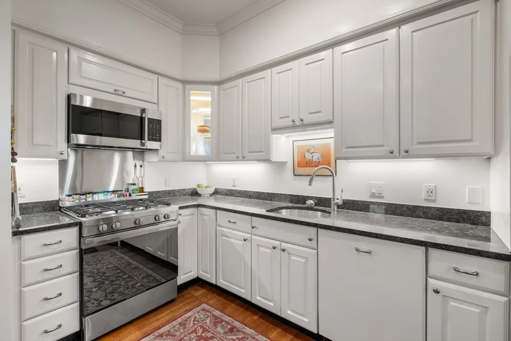 70 Victoria St, Somerville, MA 02144