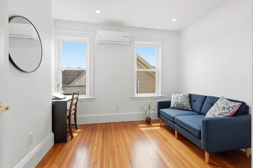 29 Cushing St, Cambridge, MA 02138