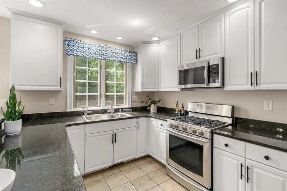 308 Brighton St, Belmont, MA 02478