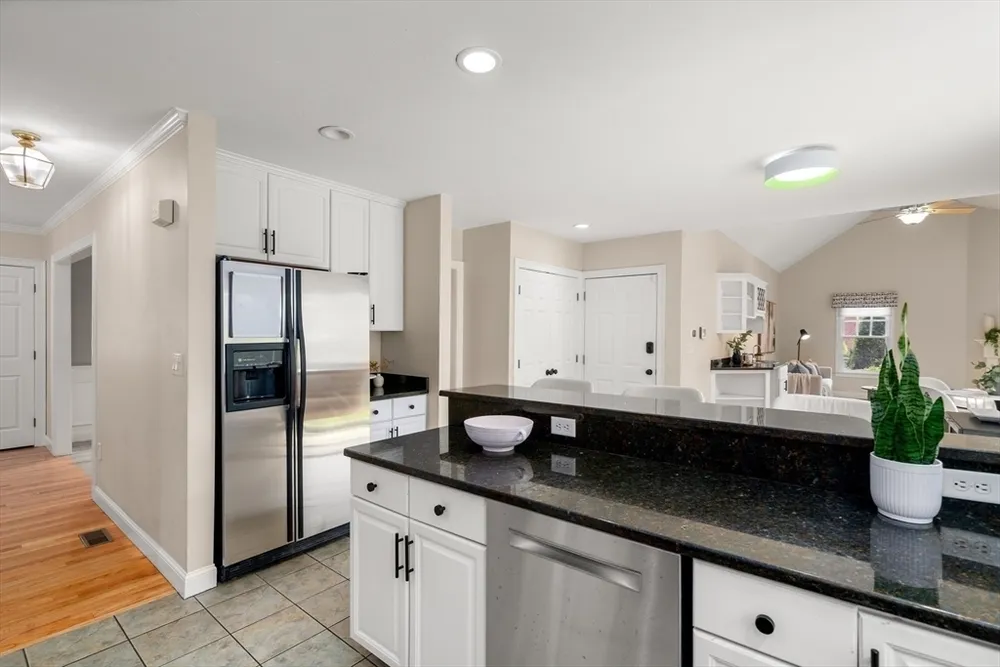 308 Brighton St, Belmont, MA 02478