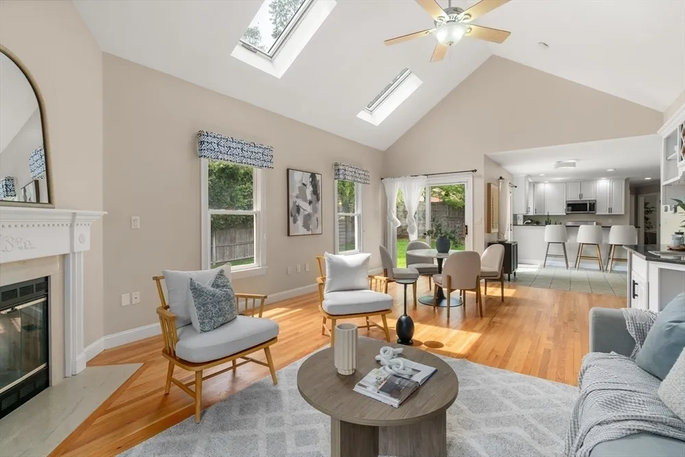 308 Brighton St, Belmont, MA 02478