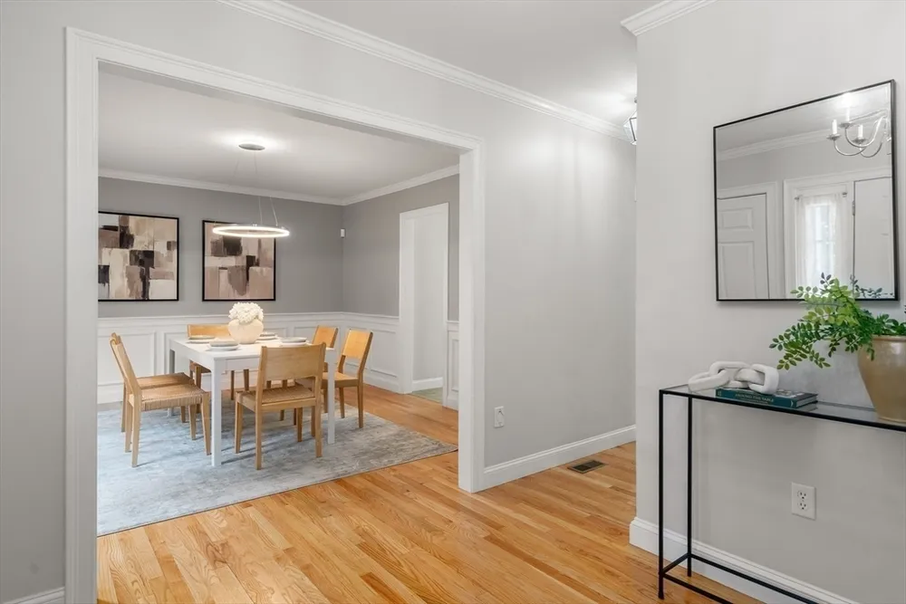 308 Brighton St, Belmont, MA 02478