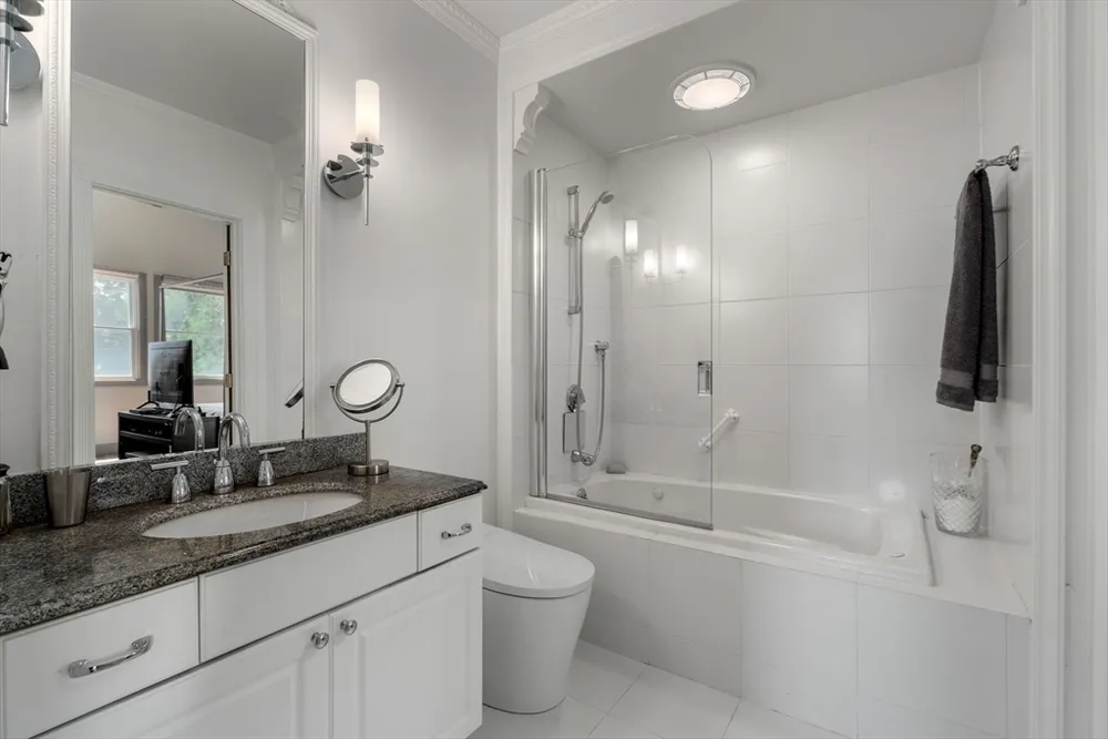70 Victoria St, Somerville, MA 02144