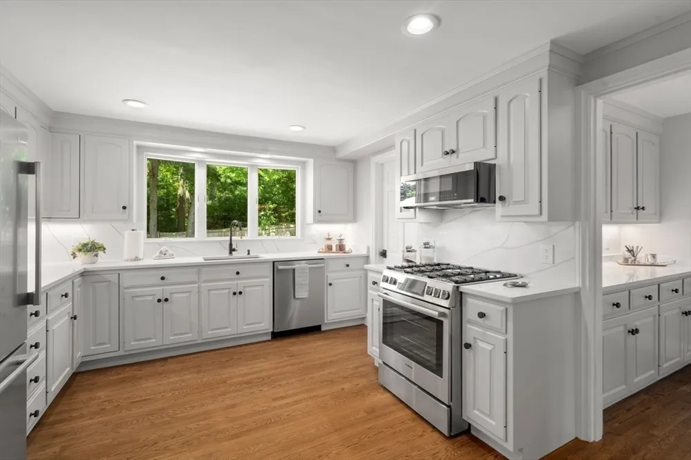 100 Village Hill Rd, Belmont, MA 02478