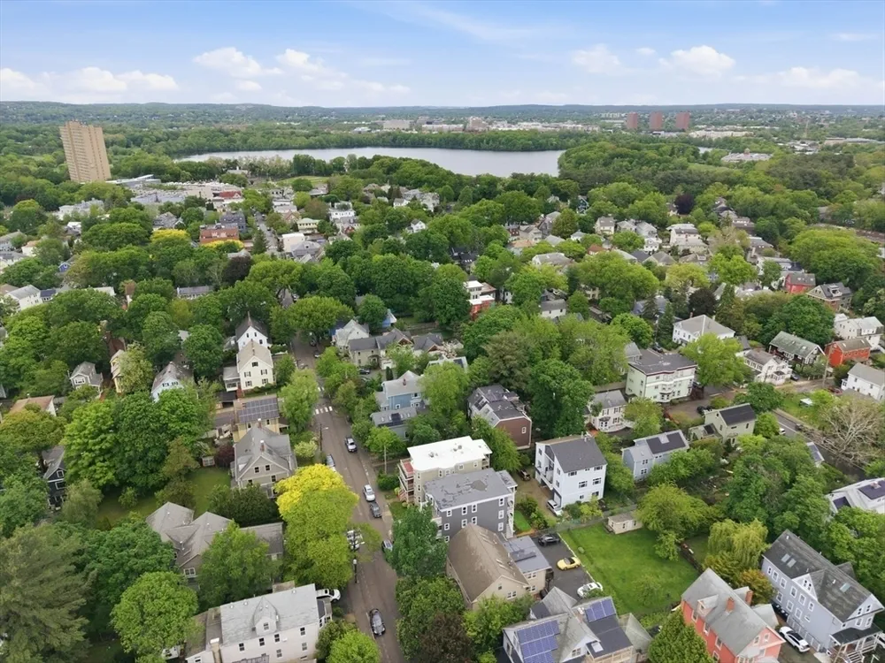 29 Cushing St, Cambridge, MA 02138