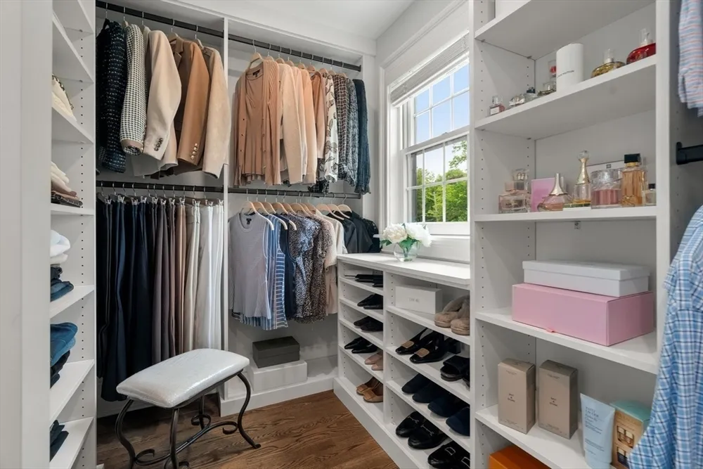 100 Village Hill Rd, Belmont, MA 02478