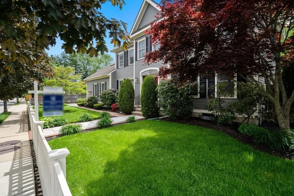 308 Brighton St, Belmont, MA 02478