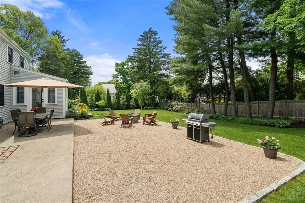 100 Village Hill Rd, Belmont, MA 02478