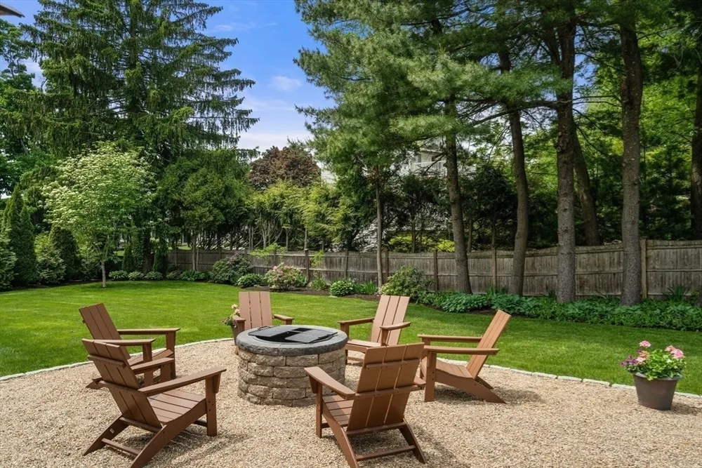 100 Village Hill Rd, Belmont, MA 02478