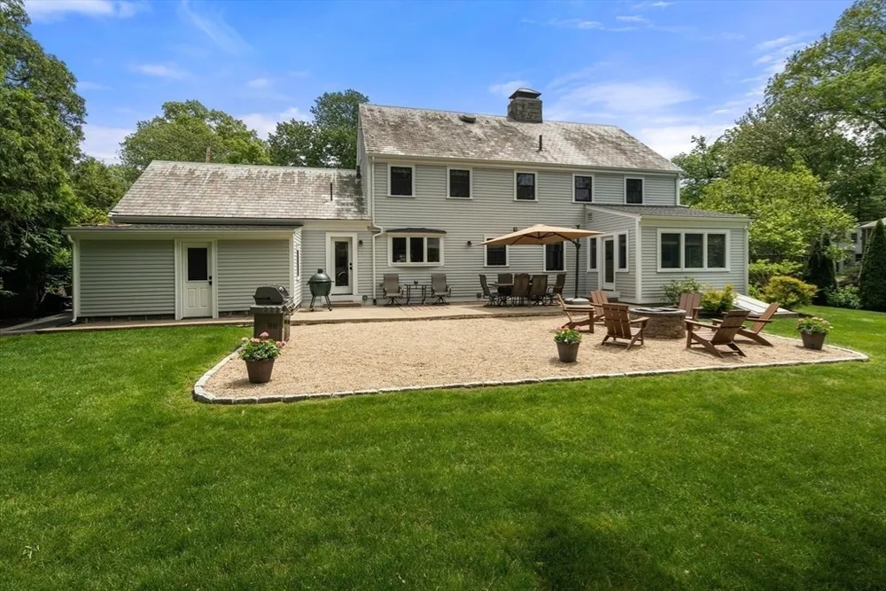 100 Village Hill Rd, Belmont, MA 02478