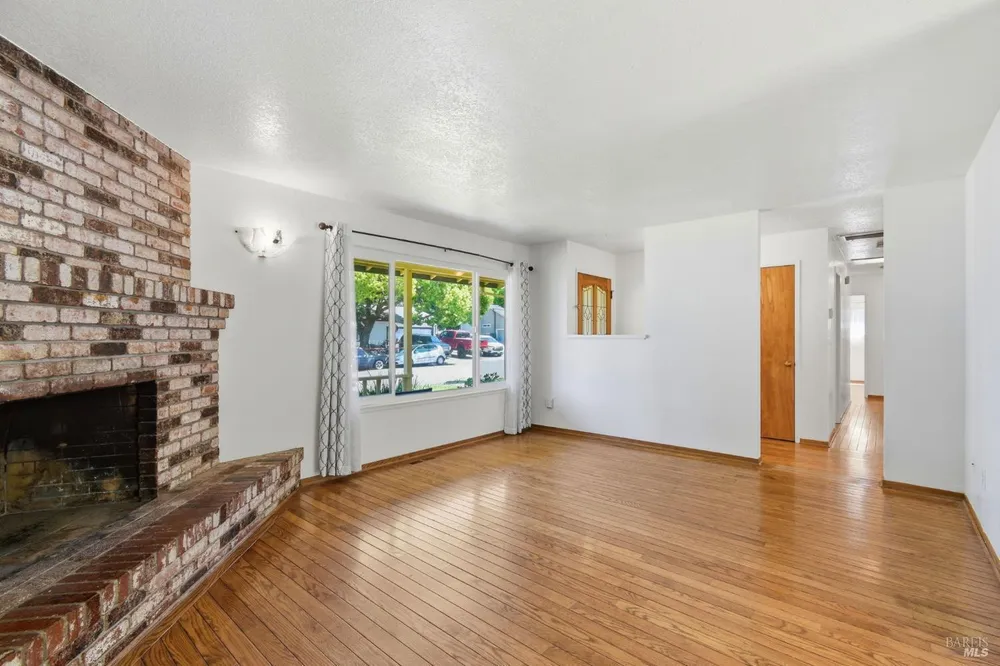1344 Sugar Bear Ln, Santa Rosa, CA 95407