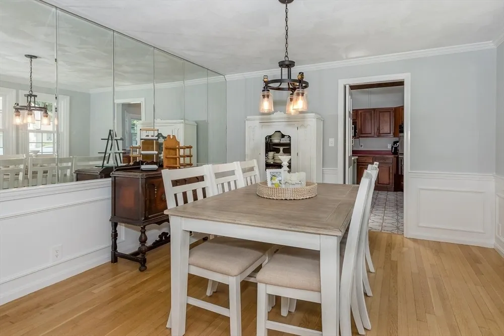 6 Raven Rd, Canton, MA 02021