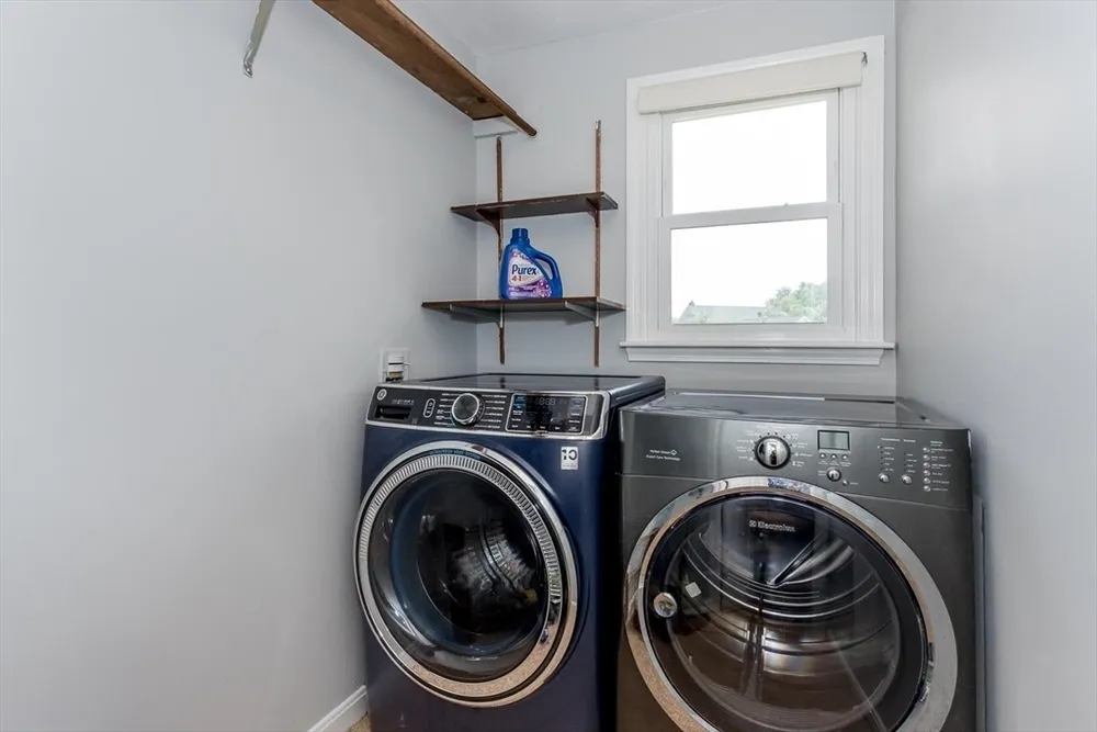 6 Raven Rd, Canton, MA 02021