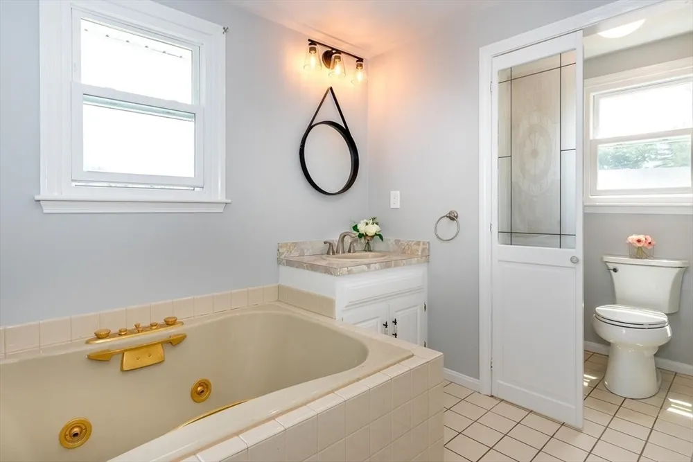 6 Raven Rd, Canton, MA 02021