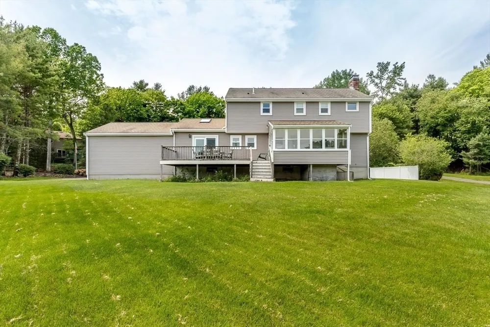 6 Raven Rd, Canton, MA 02021