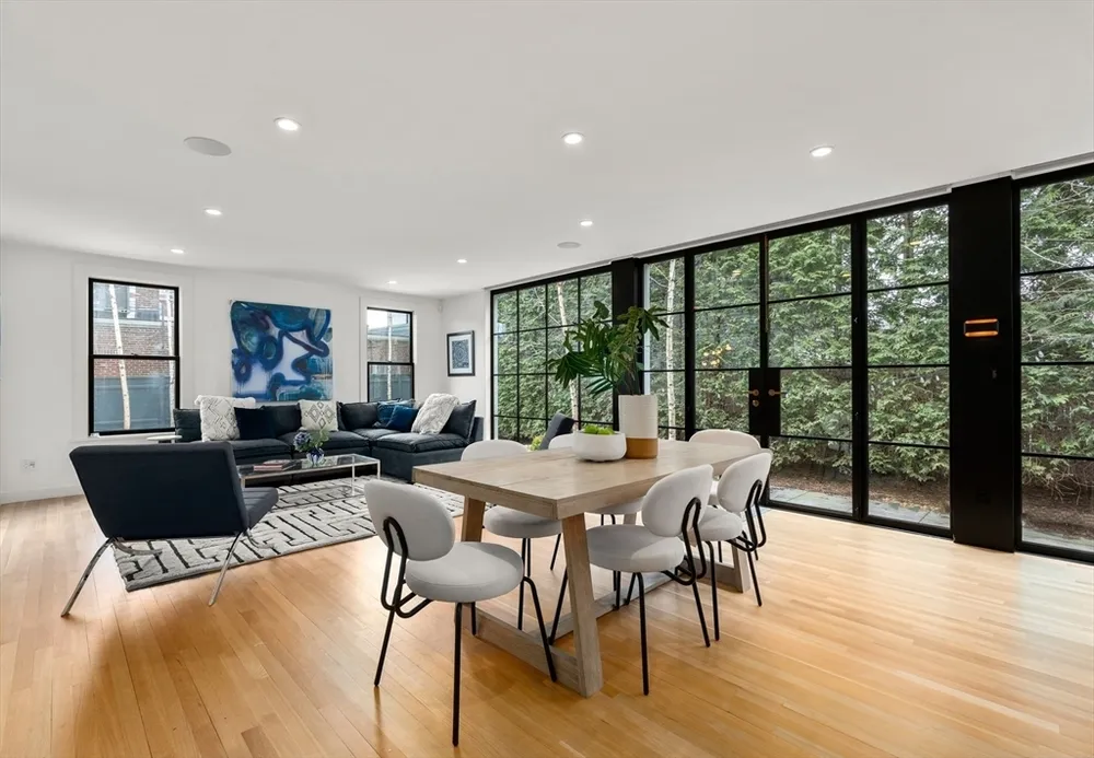 12 Martin St, Cambridge, MA 02138