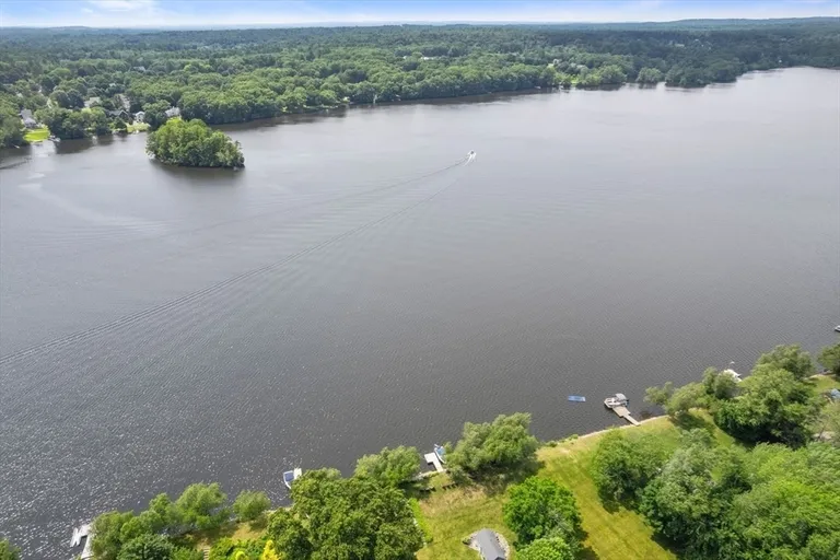 269 Bullard St, Walpole, MA 02081