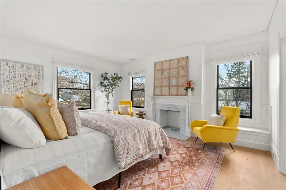 12 Martin St, Cambridge, MA 02138