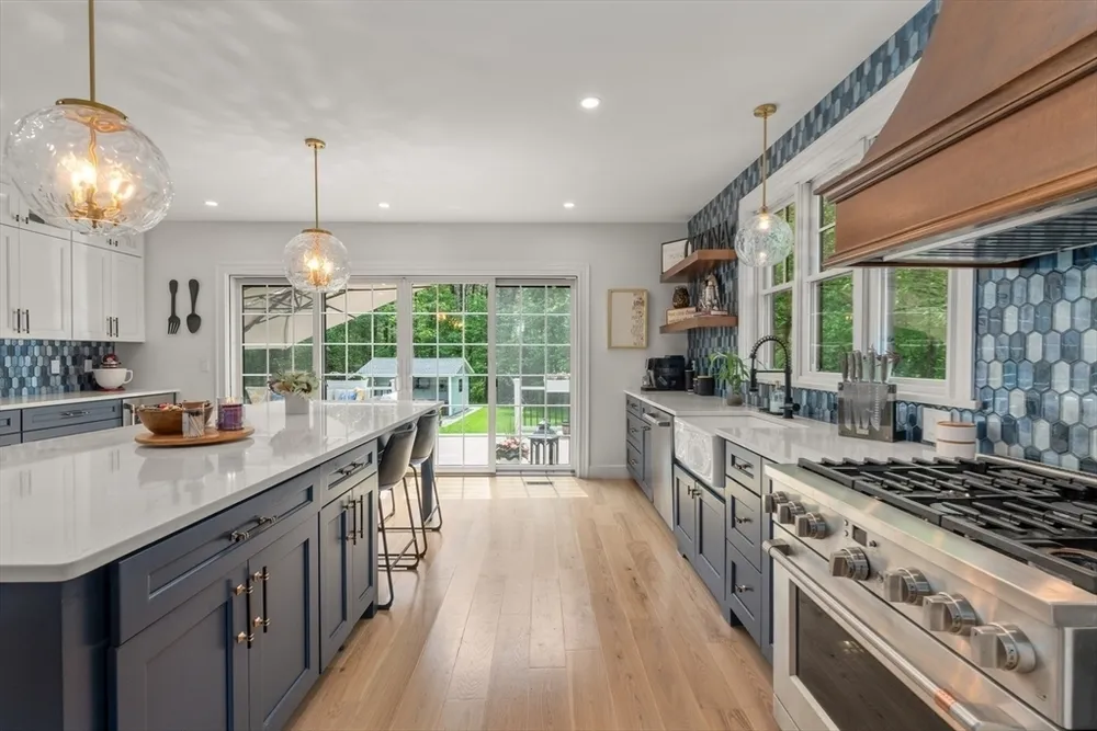 295 Gardner St, Hingham, MA 02043