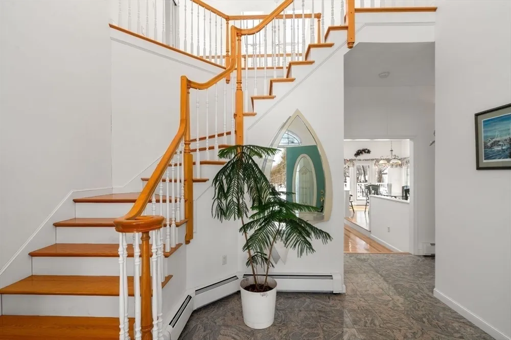 269 Bullard St, Walpole, MA 02081