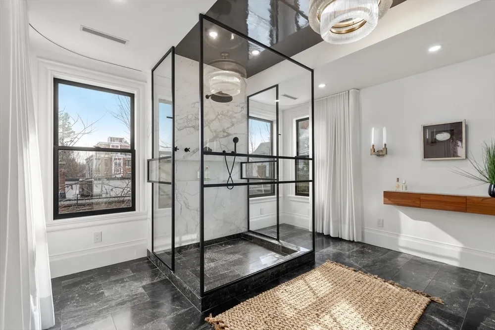 12 Martin St, Cambridge, MA 02138