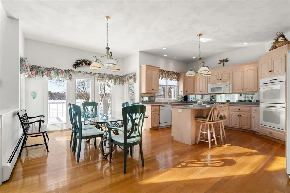 269 Bullard St, Walpole, MA 02081
