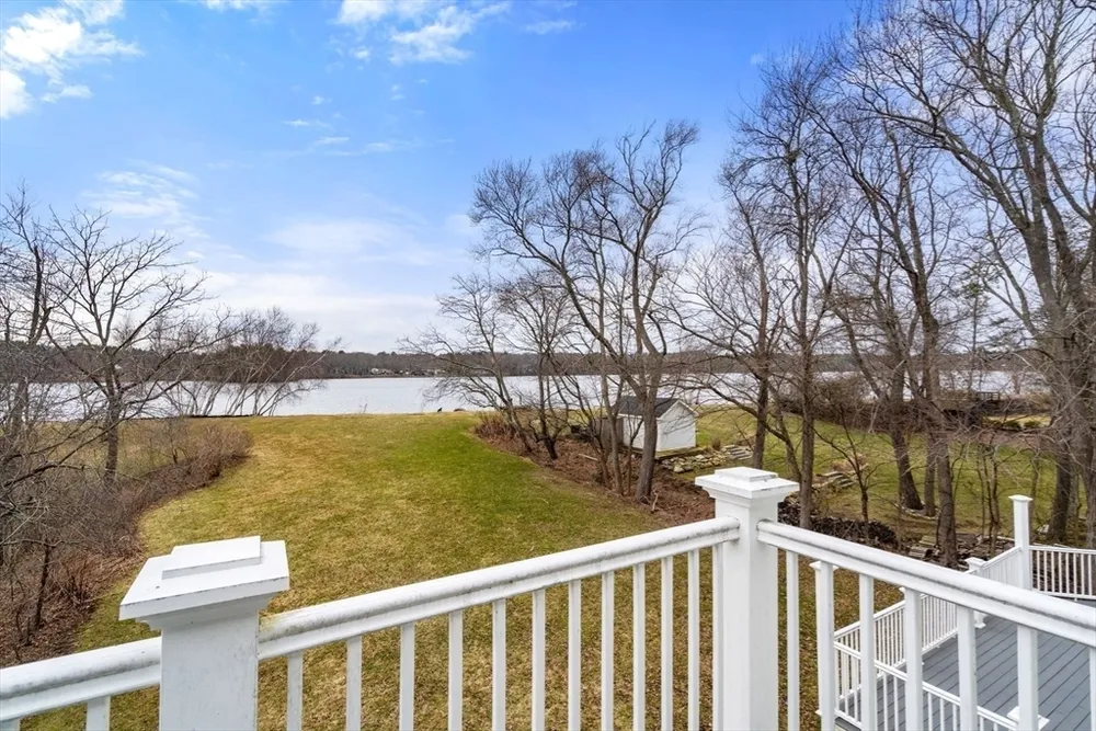 269 Bullard St, Walpole, MA 02081