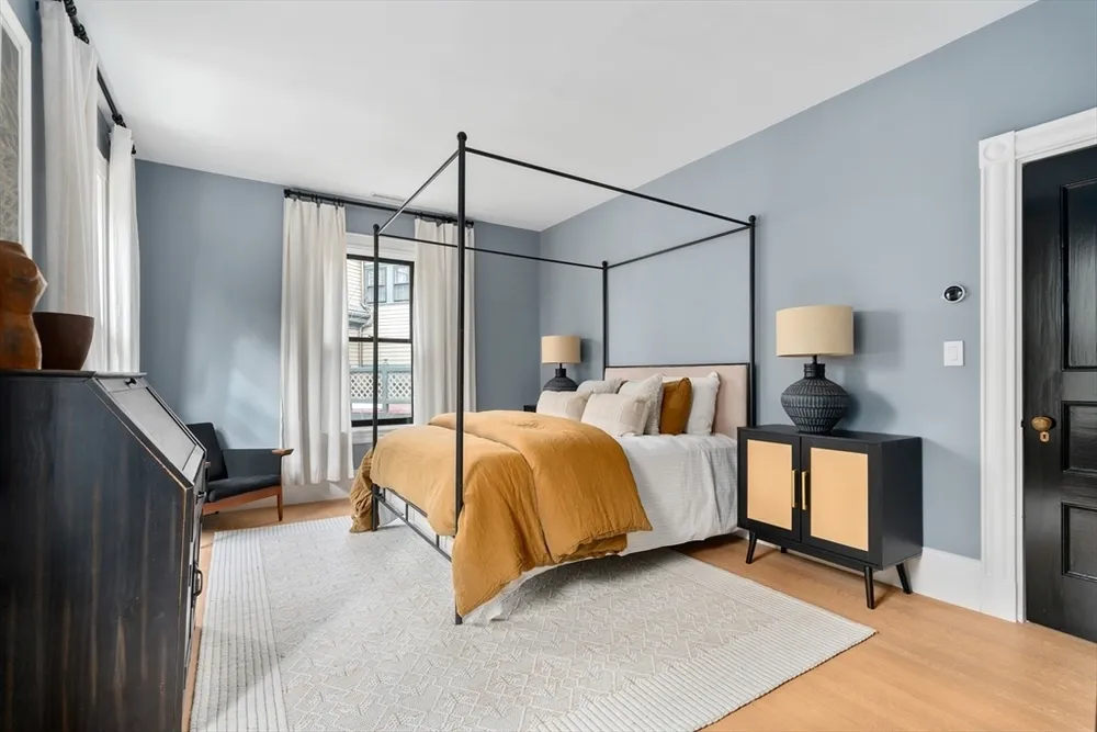 12 Martin St, Cambridge, MA 02138