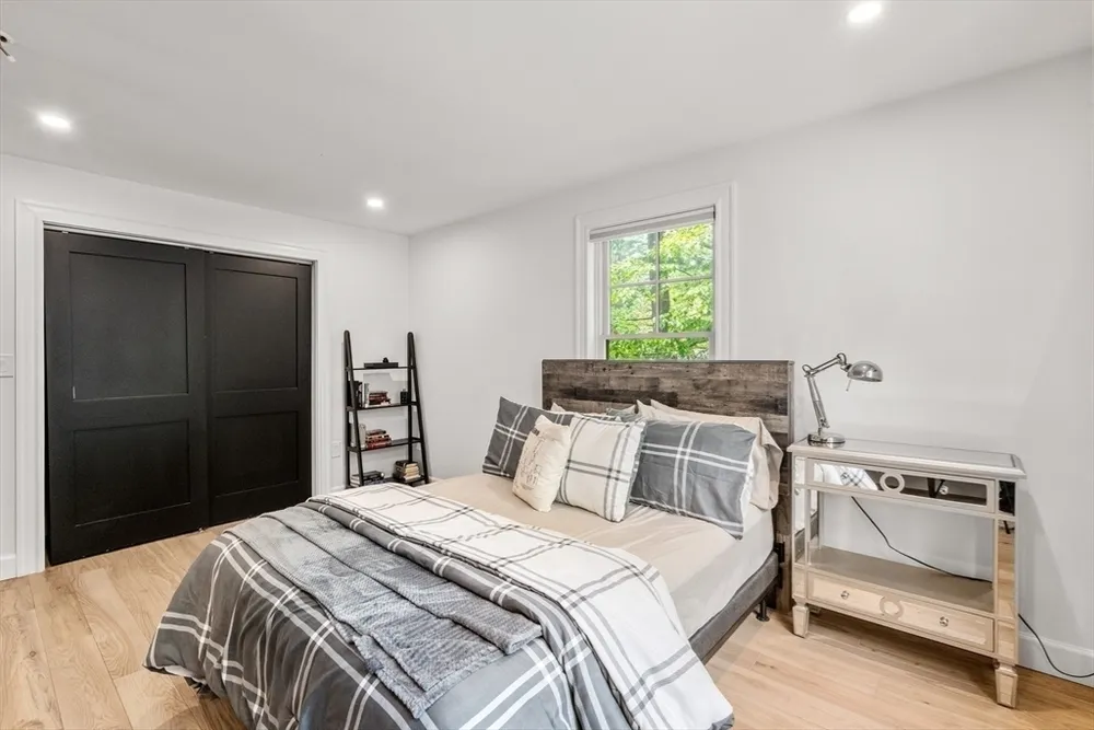 295 Gardner St, Hingham, MA 02043