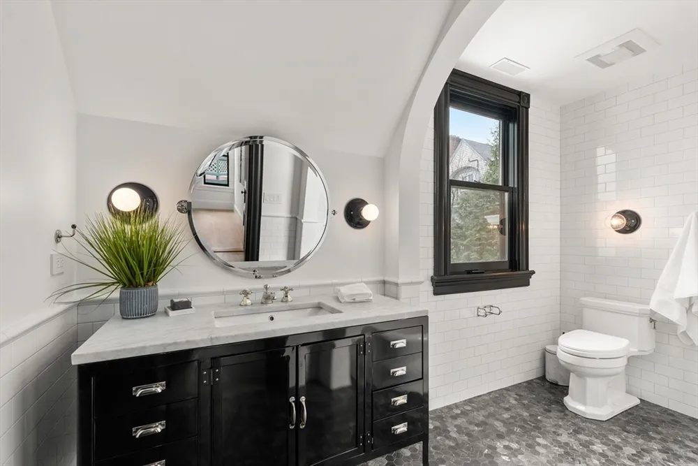 12 Martin St, Cambridge, MA 02138
