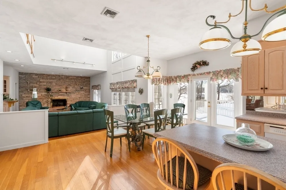 269 Bullard St, Walpole, MA 02081
