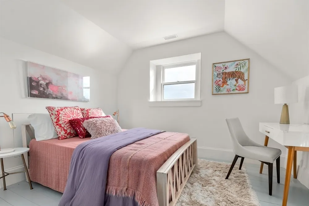 12 Martin St, Cambridge, MA 02138