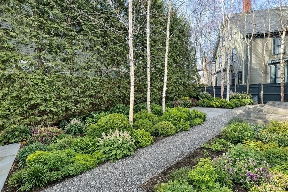 12 Martin St, Cambridge, MA 02138