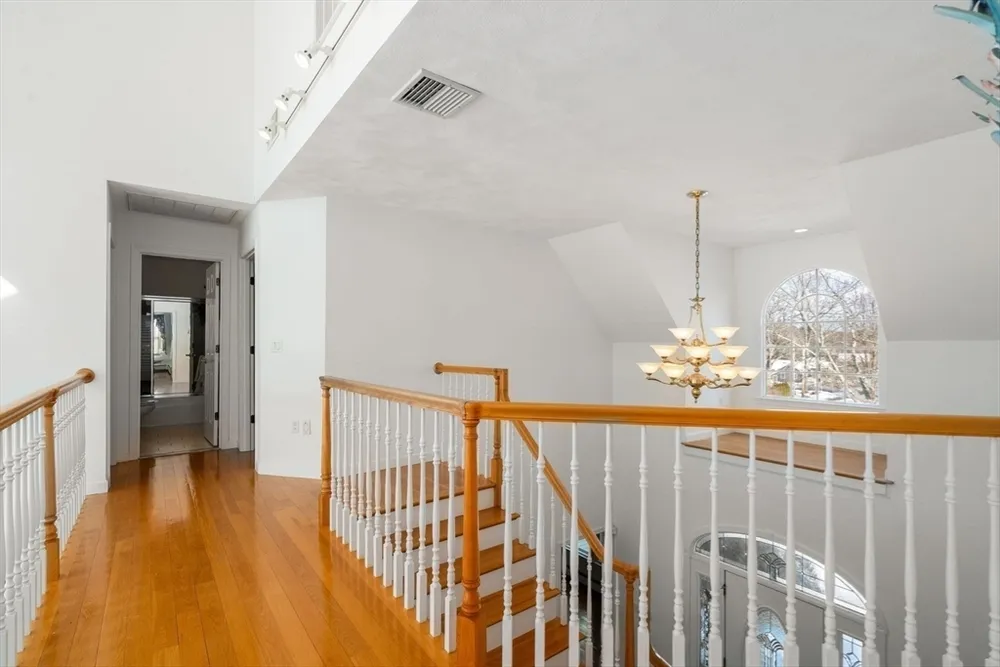 269 Bullard St, Walpole, MA 02081