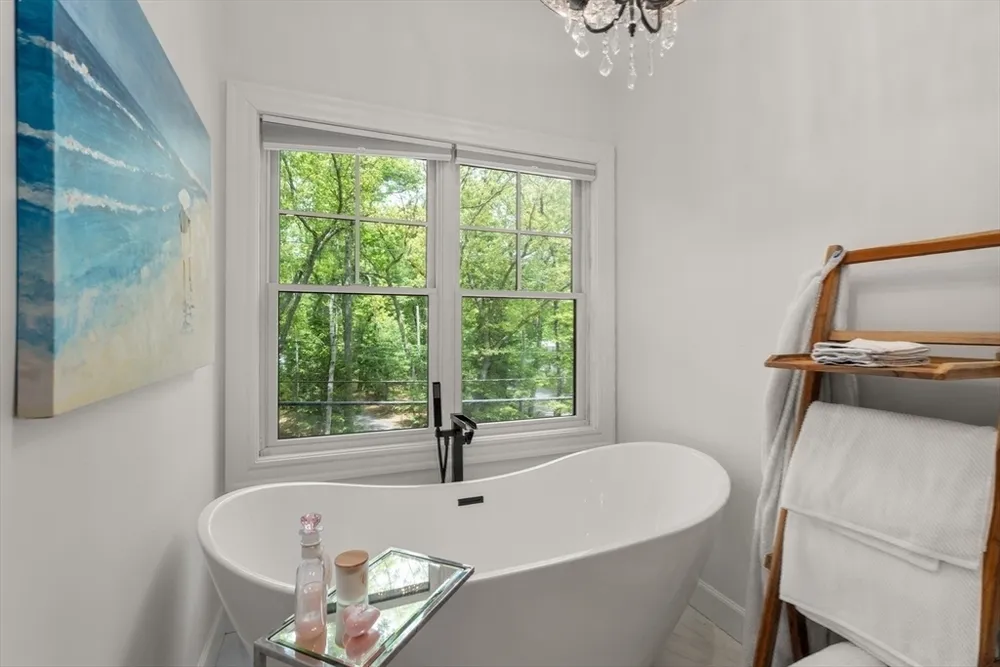 295 Gardner St, Hingham, MA 02043