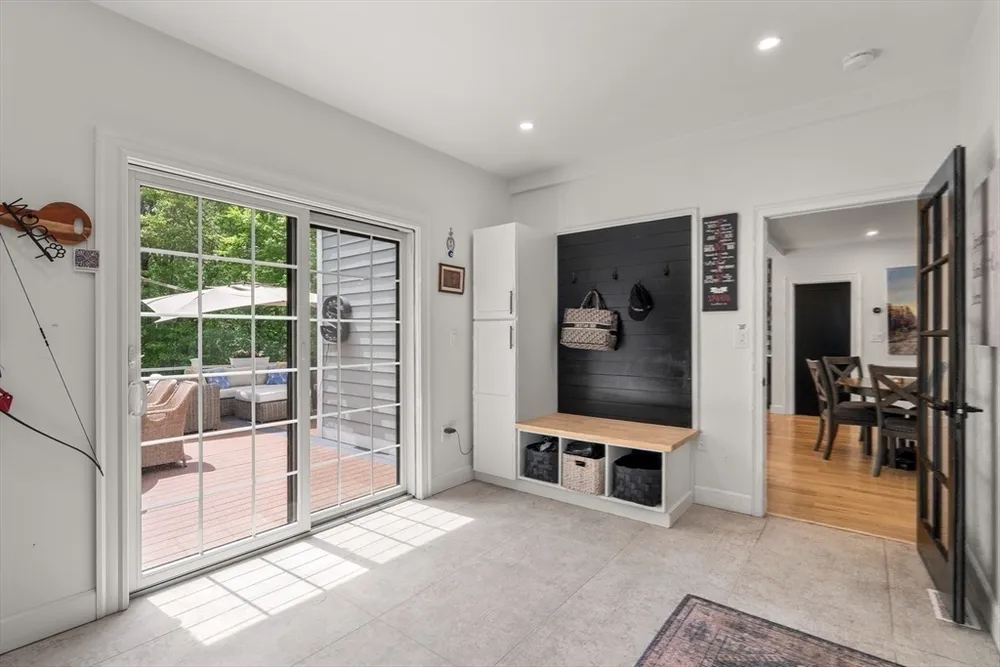 295 Gardner St, Hingham, MA 02043